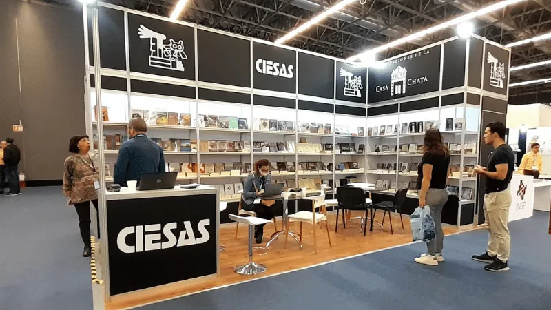 Kiosk Diseño y Montaje de Stands Aluminio Octanorm